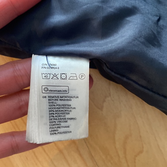 H&M Puffer Vest Sz 8 - Picture 6 of 6